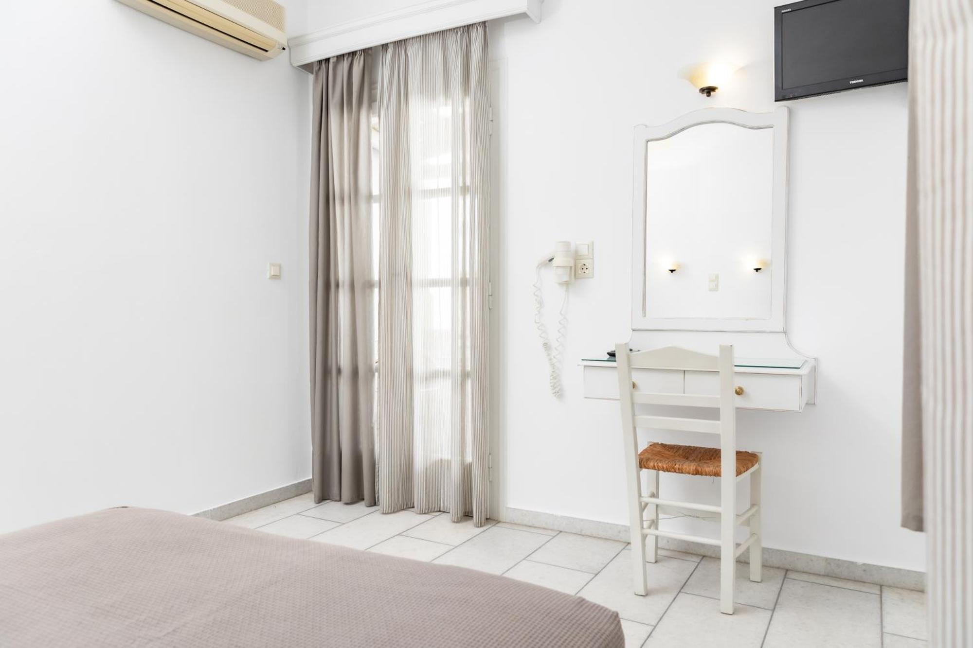 Depis Studios & Apartments Naxos City Exterior foto