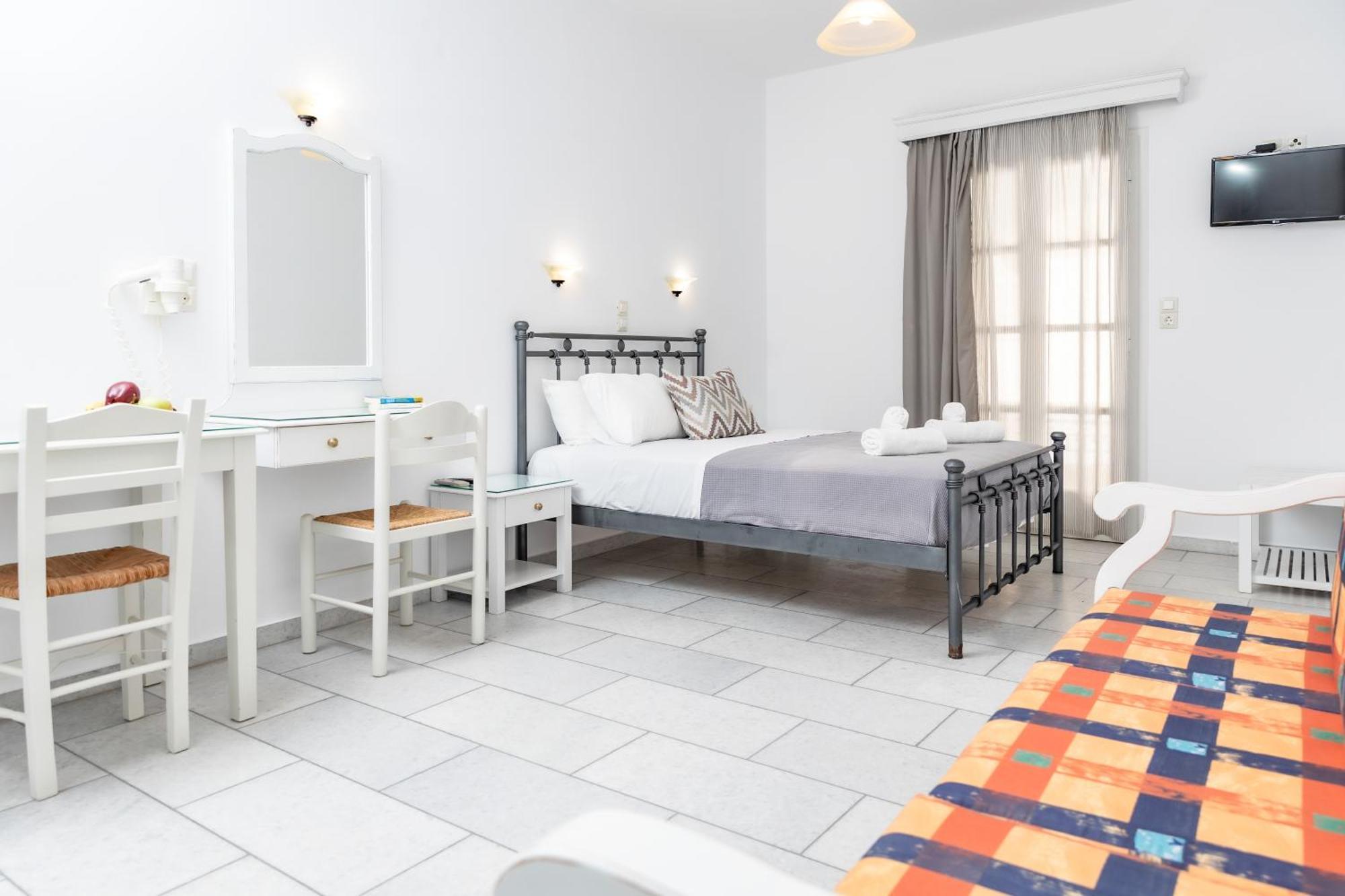Depis Studios & Apartments Naxos City Exterior foto